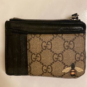 Gucci card holder black beige